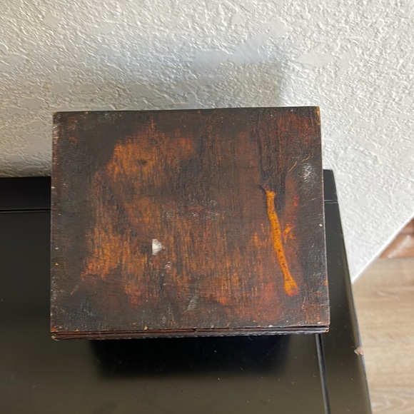 Small antique wooden decorative box - Picture 4 of 6